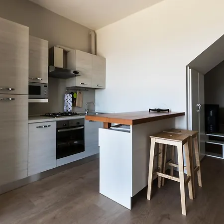 Nettuno Apartament *